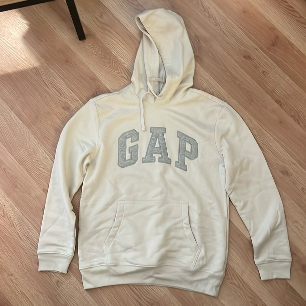 NWT Tan Gap Logo Hoodie | Women’s Size M